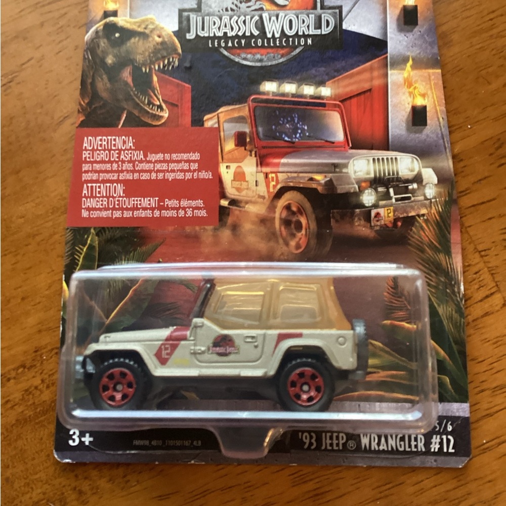 Pair of Two Jurassic World Legacy Collection Matchbox Cars - Picture 2 of 8